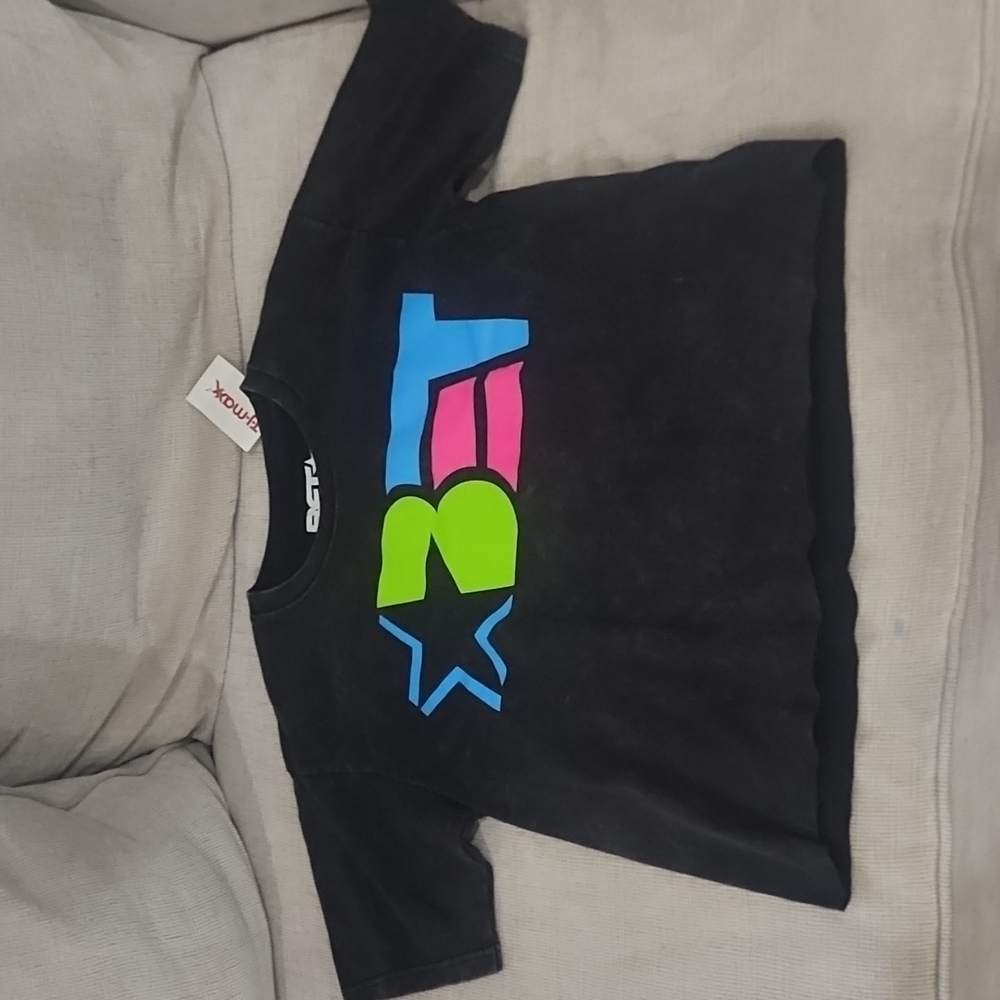 Retro BET crop top t-shirt size M